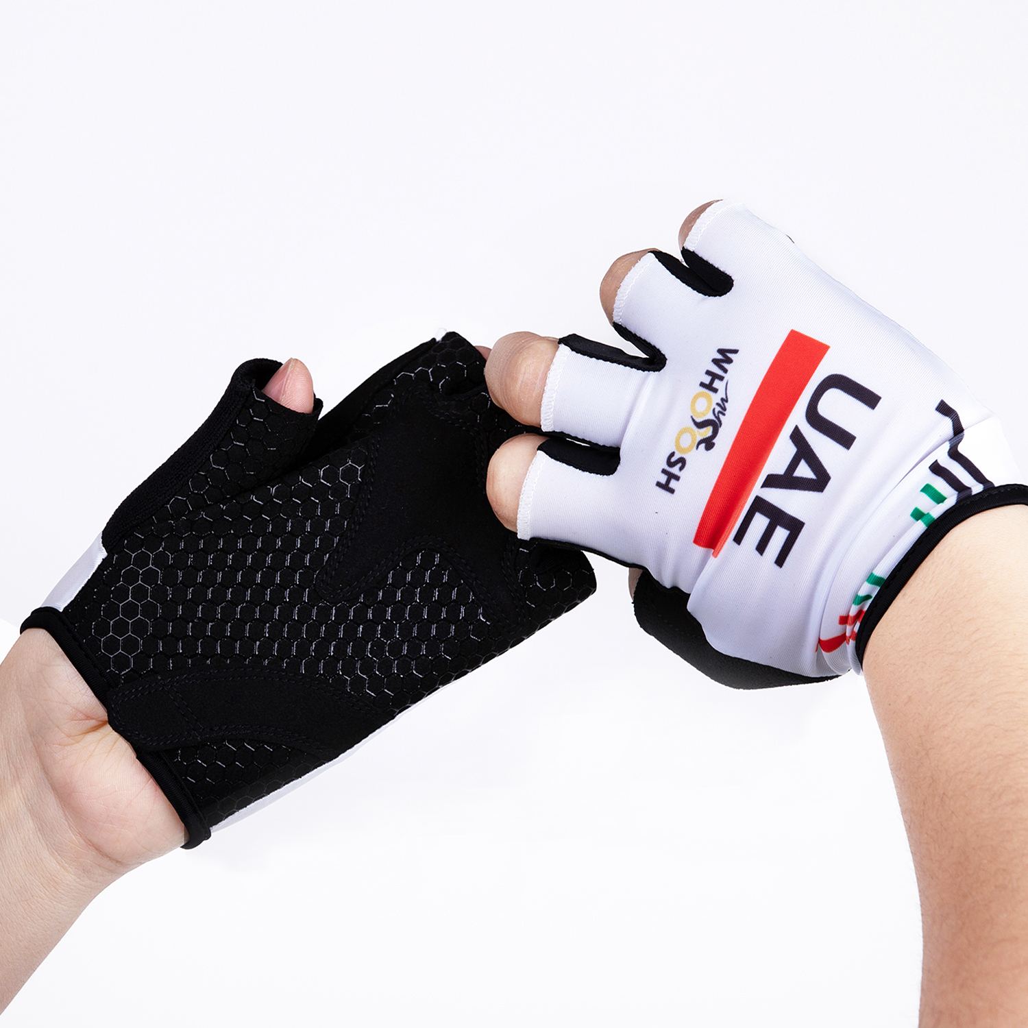 2026 UAE Team Cycling Gloves F - Workout Glove Gym のレビューと価格